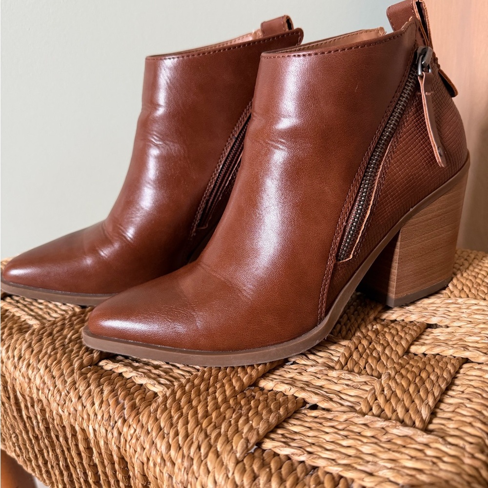Universal Thread Ankle Booties, EUC - Picture 8 of 15